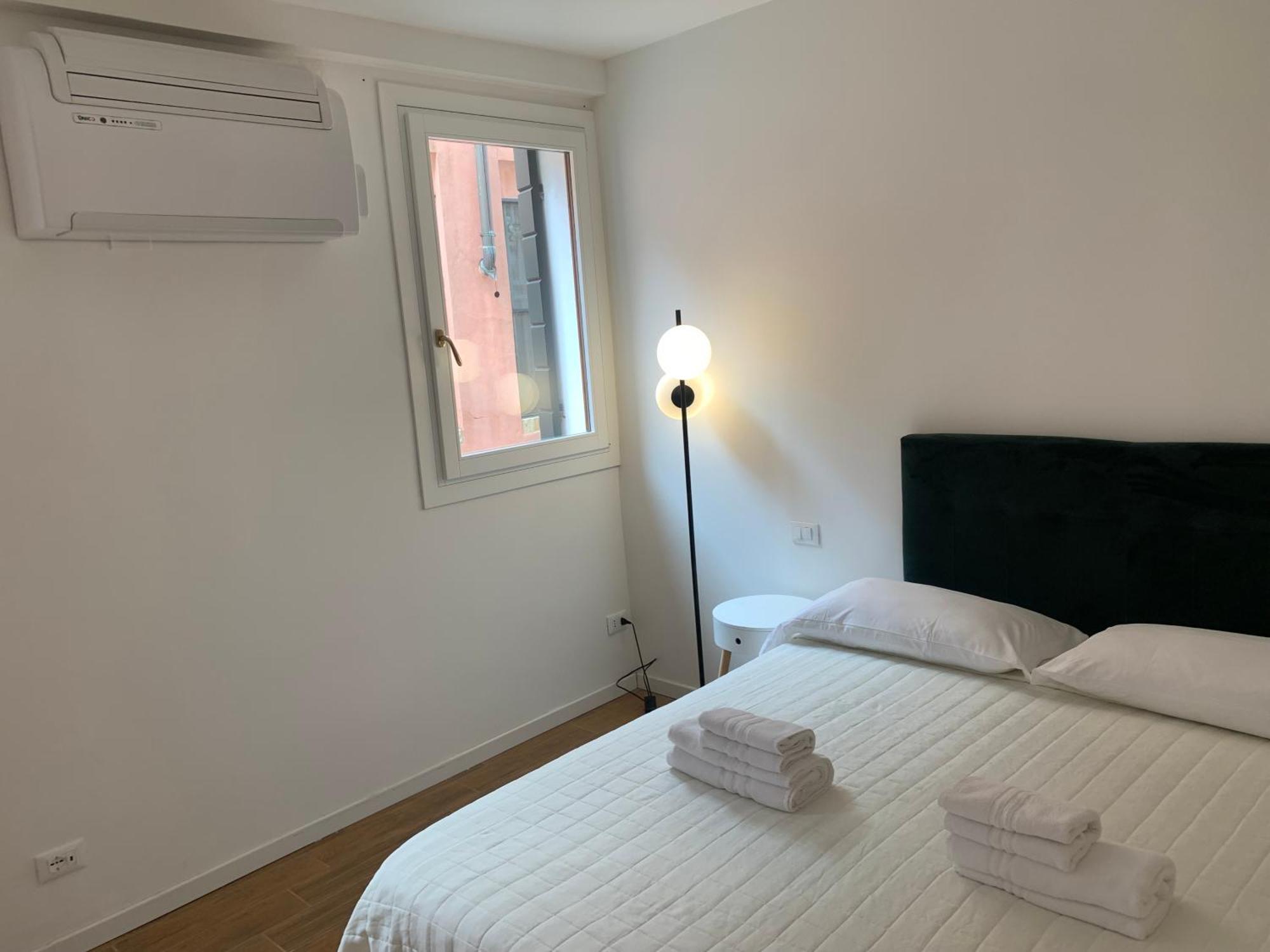 Apartment Con Cortile